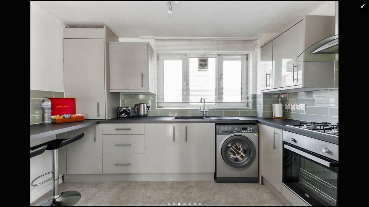 Lovely One Bedroom Apartment In Stratford Londres Exterior foto
